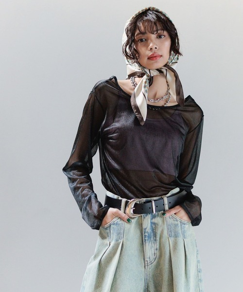 PAGEBOY(ページボーイ)の「【前後着用可能】シアーカット2WAYロングスリーブ(Tシャツ/カットソー・レディース・オフホワイト/グレー/ブルー/ブラック・FREE)」の2枚目の写真