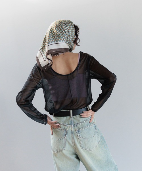 PAGEBOY(ページボーイ)の「【前後着用可能】シアーカット2WAYロングスリーブ(Tシャツ/カットソー・レディース・オフホワイト/グレー/ブルー/ブラック・FREE)」の7枚目の写真