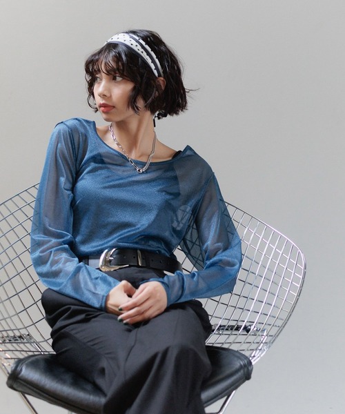 PAGEBOY(ページボーイ)の「【前後着用可能】シアーカット2WAYロングスリーブ(Tシャツ/カットソー・レディース・オフホワイト/グレー/ブルー/ブラック・FREE)」の21枚目の写真