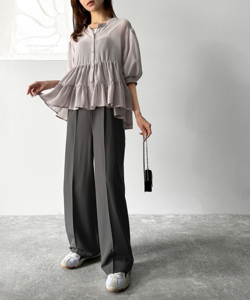 classicalelf（クラシカルエルフ）の「【2点セット】軽やかに、品よく。1セットで叶うレイヤード美！ストレッチキャミサロペ＆シアー半袖ブラウス（サロペット/オーバーオール・レディース・ブラック/チャコール・LARGE/SMALL/MEDIUM/X-LARGE）」の15枚目の写真