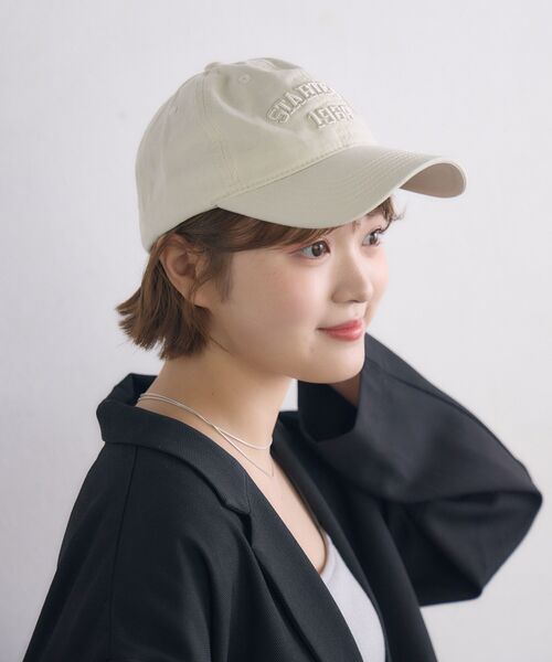 casita(RETRO GIRL)(カシータ)の「ロゴ刺繍キャップ(キャップ・レディース・チャコールグレー/レッド/オフホワイト・ONE SIZE)」の6枚目の写真