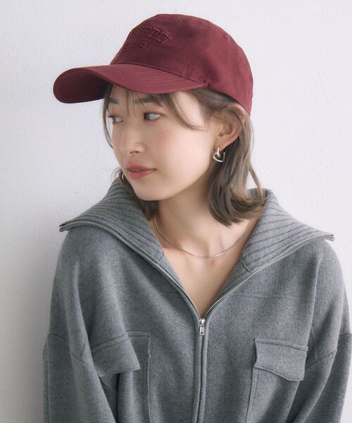 casita(RETRO GIRL)(カシータ)の「ロゴ刺繍キャップ(キャップ・レディース・チャコールグレー/レッド/オフホワイト・ONE SIZE)」の10枚目の写真