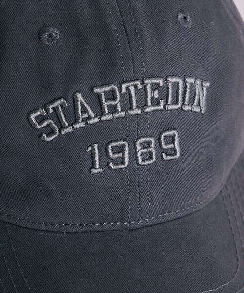 casita(RETRO GIRL)(カシータ)の「ロゴ刺繍キャップ(キャップ・レディース・チャコールグレー/レッド/オフホワイト・ONE SIZE)」の14枚目の写真