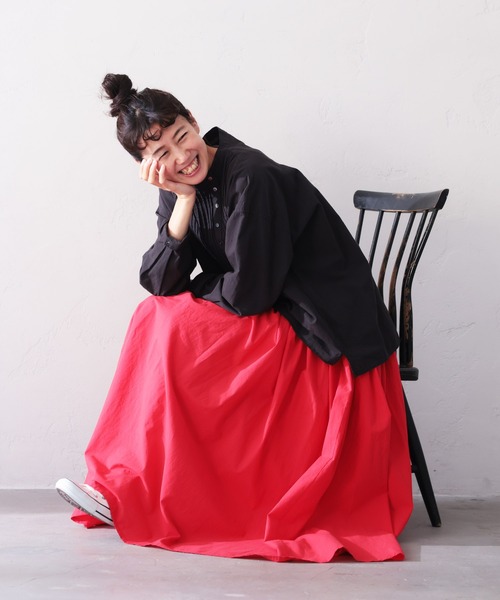 大人のための、赤いスカート。（スカート）｜soulberry（ソウルベリー