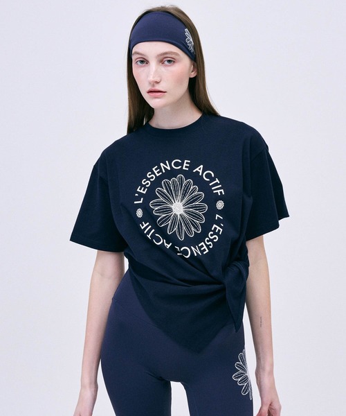 Mardi Mercredi(マルディメクルディ)の「SIDE SLIT T-SHIRT ACTIF EMBLEM / サイド スリット Tシャツ アクティフ エンブレム(Tシャツ/カットソー・レディース・ホワイト/ピンク/ブラック/ネイビー/ブラック系その他・FREE)」の4枚目の写真