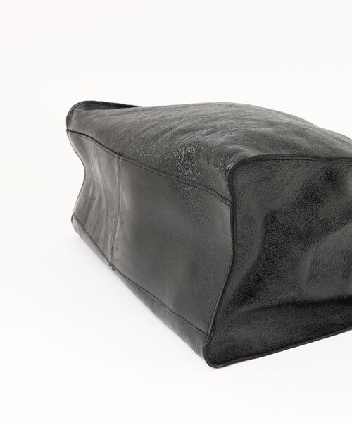 Doux archives（ドゥアルシーヴ）の「【AULENTTI】Enpel LAMINATO Bag（トートバッグ・レディース・ブラック/ゴールド・FREE）」の18枚目の写真