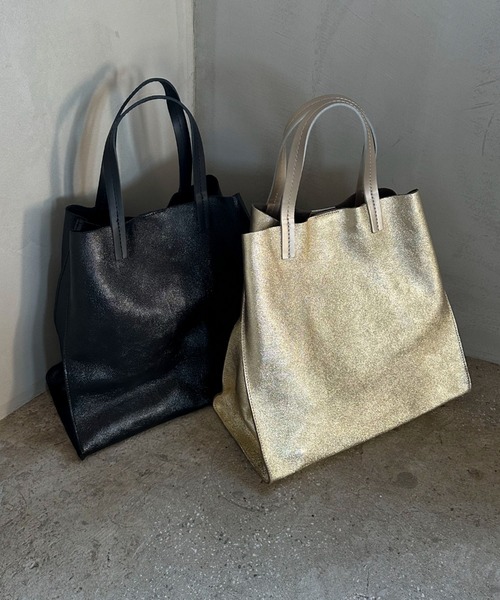 Doux archives（ドゥアルシーヴ）の「【AULENTTI】Enpel LAMINATO Bag（トートバッグ・レディース・ブラック/ゴールド・FREE）」の2枚目の写真