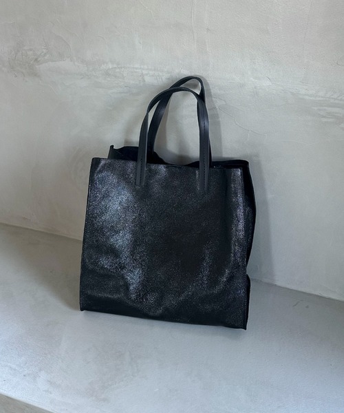 Doux archives（ドゥアルシーヴ）の「【AULENTTI】Enpel LAMINATO Bag（トートバッグ・レディース・ブラック/ゴールド・FREE）」の3枚目の写真