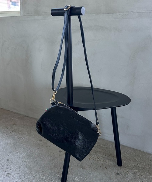 Doux archives（ドゥアルシーヴ）の「【AULENTTI】Enpel LAMINATO Bag（トートバッグ・レディース・ブラック/ゴールド・FREE）」の5枚目の写真