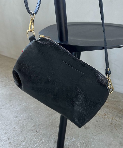 Doux archives（ドゥアルシーヴ）の「【AULENTTI】Enpel LAMINATO Bag（トートバッグ・レディース・ブラック/ゴールド・FREE）」の6枚目の写真