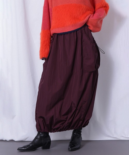 ROSE BUD(ローズバッド)の「サイドドロストポケットバルーンスカート(スカート・レディース・ブラック/バーガンディー/ブルー・ONE SIZE)」の1枚目の写真