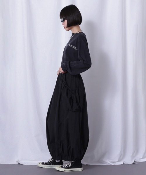 ROSE BUD(ローズバッド)の「サイドドロストポケットバルーンスカート(スカート・レディース・ブラック/バーガンディー/ブルー・ONE SIZE)」の5枚目の写真