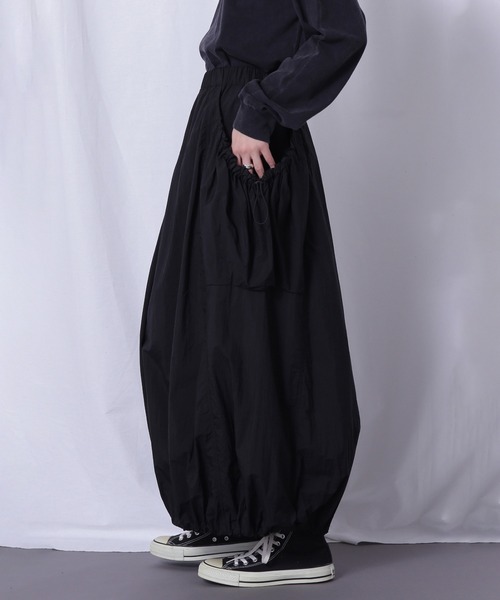 ROSE BUD(ローズバッド)の「サイドドロストポケットバルーンスカート(スカート・レディース・ブラック/バーガンディー/ブルー・ONE SIZE)」の8枚目の写真