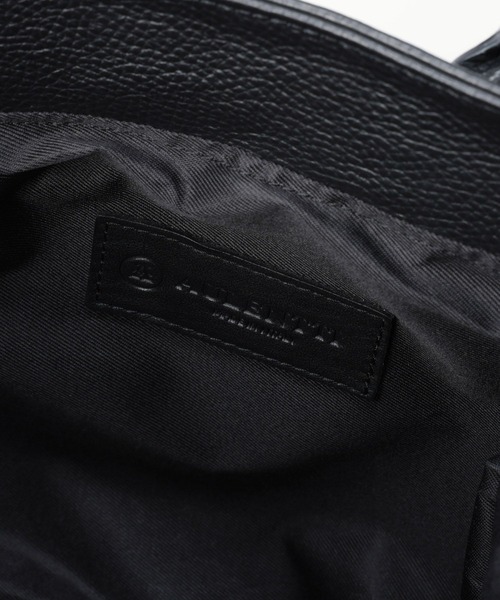 AULENTTI（オウレンティ）の「【AULENTTI】レザーバッグ（ハンドバッグ・レディース・ブラック/ベージュ・フリー）」の18枚目の写真