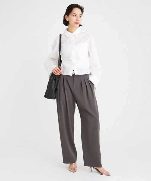 AULENTTI（オウレンティ）の「【AULENTTI】レザーバッグ（ハンドバッグ・レディース・ブラック/ベージュ・フリー）」の4枚目の写真