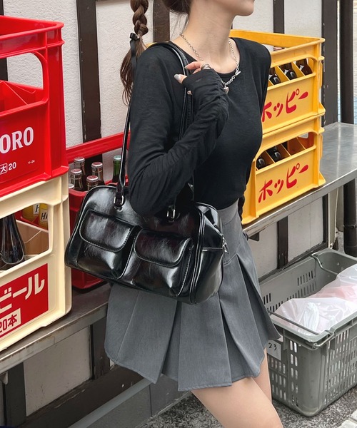 Futier land(フューティアランド)の「袖シャーリングシアートップス(Tシャツ/カットソー・レディース・アイボリー/チャコールグレー/ブラック・MEDIUM)」の4枚目の写真