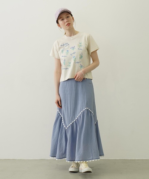 MILKFED.(ミルクフェド)の「FLOWER PRINT AND EMBROIDERY COMPACT S/S TEE(Tシャツ/カットソー・レディース・チャコール/ライトパープル/オフホワイト・M/S)」の16枚目の写真