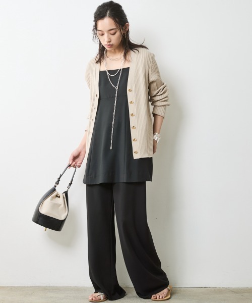 CHIC STYLE（シックスタイル）の「キャミソールチュニック＜大きいサイズ有＞シックスタイル（キャミソール・レディース・ブラック/ベージュ・5L/4L/3L/LL/L/M）」の8枚目の写真