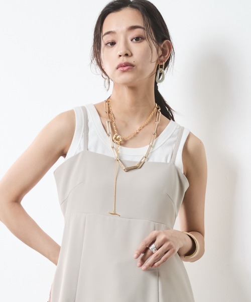 CHIC STYLE（シックスタイル）の「キャミソールチュニック＜大きいサイズ有＞シックスタイル（キャミソール・レディース・ブラック/ベージュ・5L/4L/3L/LL/L/M）」の22枚目の写真