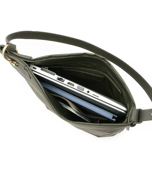 TOFF&LOADSTONE（トフアンドロードストーン）の「ザック ミニマル（ショルダーバッグ・メンズ・カーキ/ライトグレー系9/ブラック・00）」の6枚目の写真
