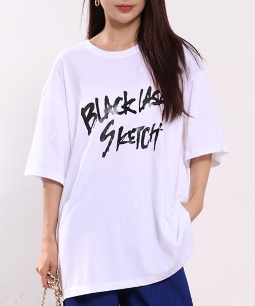 maison de LATIR(メゾンドラティール)の「Rock調オーバーサイズTシャツ(Tシャツ/カットソー・レディース・ブラック/ホワイト/ピンク・M/L/XL)」の12枚目の写真