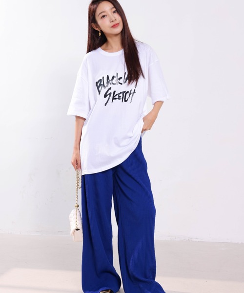maison de LATIR(メゾンドラティール)の「Rock調オーバーサイズTシャツ(Tシャツ/カットソー・レディース・ブラック/ホワイト/ピンク・M/L/XL)」の17枚目の写真