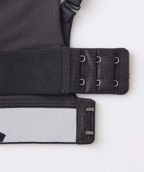 adidas（アディダス）の「adidas/アディダス ノンワイヤーブラ 吸汗速乾（スポーツブラ・レディース・ブラック/ライトグレー/ボルドー/ブラック系その他/パープル系その他・MEDIUM/LARGE）」の21枚目の写真