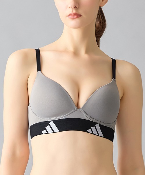 adidas（アディダス）の「adidas/アディダス ノンワイヤーブラ 吸汗速乾（スポーツブラ・レディース・ブラック/ライトグレー/ボルドー/ブラック系その他/パープル系その他・MEDIUM/LARGE）」の11枚目の写真