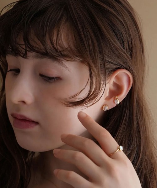 Zoule(ゾーラ)の「Zoule ゾーラ:Mon bijouxシリーズ eden 天然石 ピアス(ピアス(両耳用)・レディース・ブルー/ホワイト/ブラウン/パープル・FREE)」の8枚目の写真