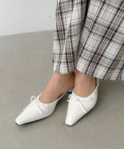 サンダル・ミュール CAREL SS24 (ABRICOT24_71ROSE) サムリングデザインサンダル(サンダル・ミュール) | al'aise