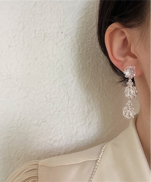 lit.Cy(リットシー)の「フラワー タッセル スイング ピアス(ピアス(両耳用)・レディース・ブラック/クリア・SHORT/LONG)」の10枚目の写真