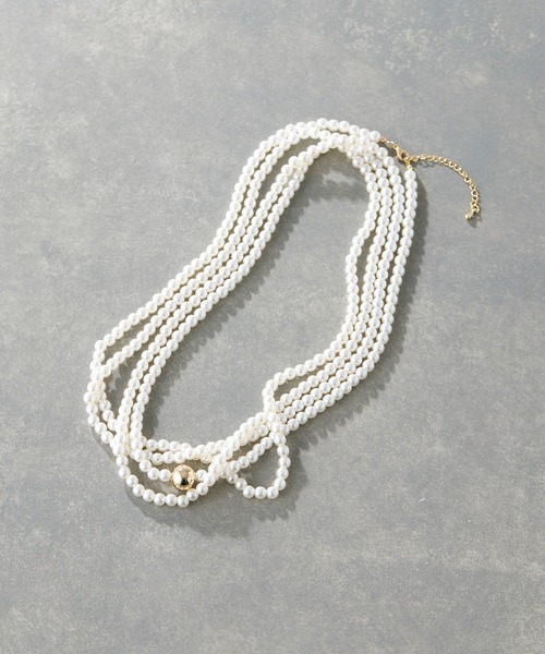 ear PAPILLONNER ホワイトパール ネックレス ゴールドチャーム ear PAPILLONNER ホワイトパール ネックレス ゴールドチャーム