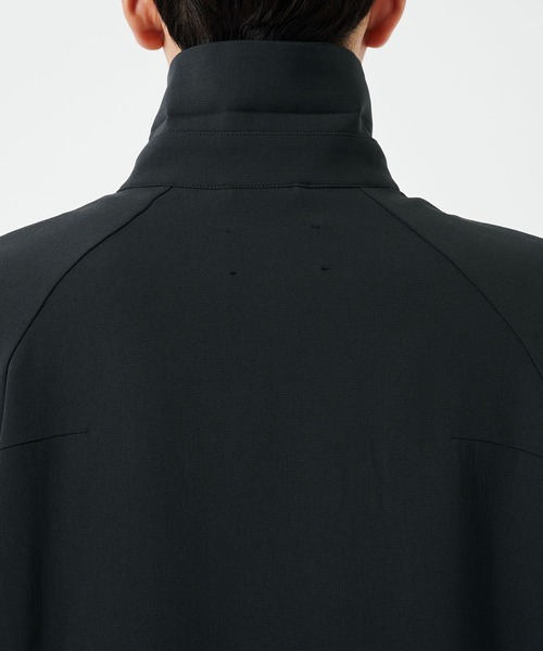 STUDIOUS（ステュディオス）の「【STUDIOUS】ESSENTIAL HALF ZIP SWEAT SHIRTS（スウェット・メンズ・ダークグレー/ブラック・1/2）」の17枚目の写真