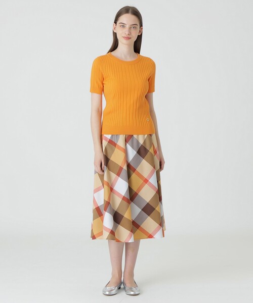 BLUE LABEL CRESTBRIDGE（ブルーレーベルクレストブリッジ）の「アセテートコットンランダムリブニット（Tシャツ/カットソー・レディース・ブラック/オレンジ/ホワイト/ブラウン・38）」の9枚目の写真