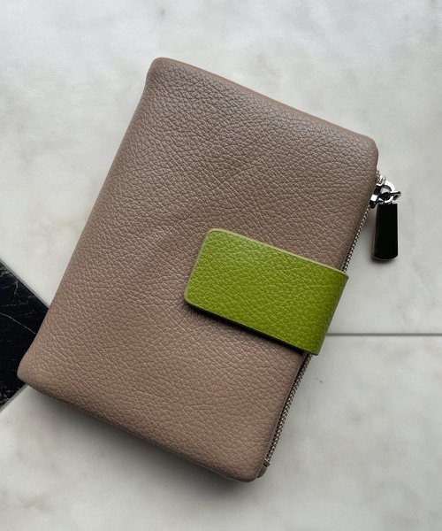 ⭐️新型 極美品 セリーヌ スモール ストラップ 二つ折り財布 バイカラー グレー ⭐️新型 極美品 セリーヌ スモール ストラップ 二つ折り財布 バイ