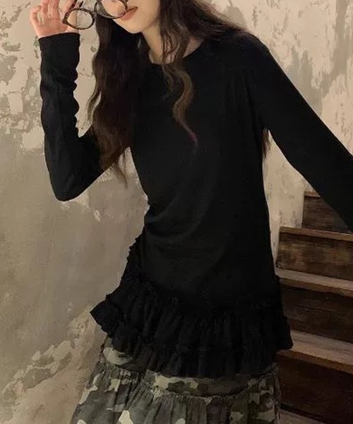 CERCA(チェルカ)の「【 MEMECLE / メメクル 】シースルー 裾フリルレイヤード カットソー(Tシャツ/カットソー・レディース・ブラック/ホワイト・L/S/M)」の2枚目の写真