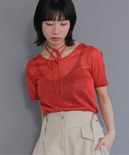 cheriella(シェリエラ)の「【cheriella】ネックデザインラメトップス NECK DESIGN LAME TOPS(Tシャツ/カットソー・レディース・レッド/チャコールグレー/ブラック/グレイッシュベージュ・M)」の22枚目の写真