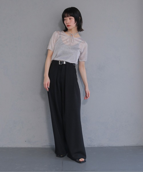 cheriella(シェリエラ)の「【cheriella】ネックデザインラメトップス NECK DESIGN LAME TOPS(Tシャツ/カットソー・レディース・レッド/チャコールグレー/ブラック/グレイッシュベージュ・M)」の9枚目の写真