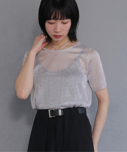 cheriella(シェリエラ)の「【cheriella】ネックデザインラメトップス NECK DESIGN LAME TOPS(Tシャツ/カットソー・レディース・レッド/チャコールグレー/ブラック/グレイッシュベージュ・M)」の16枚目の写真