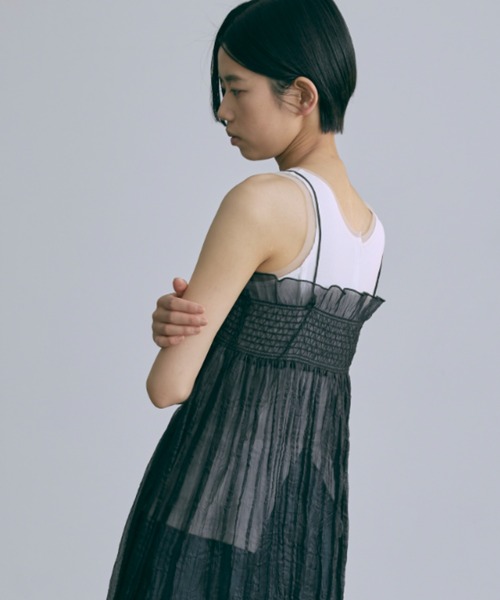 EN NEUME(エンノイム)の「Tulle Piping Tank Top(タンクトップ・レディース・ブラック/オフホワイト/ベージュ・FREE)」の6枚目の写真