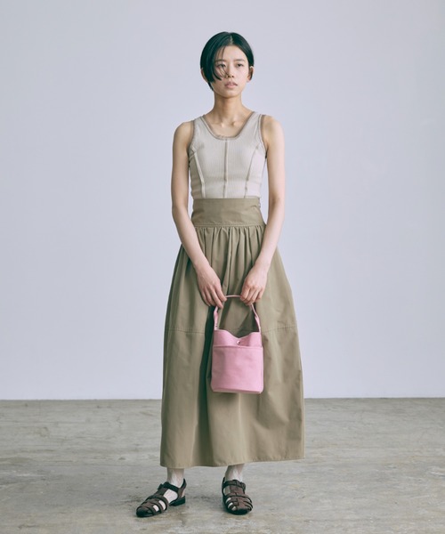 EN NEUME(エンノイム)の「Tulle Piping Tank Top(タンクトップ・レディース・ブラック/オフホワイト/ベージュ・FREE)」の12枚目の写真