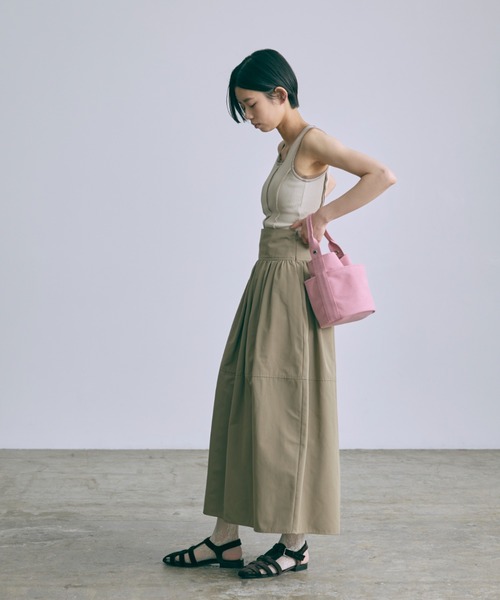 EN NEUME(エンノイム)の「Tulle Piping Tank Top(タンクトップ・レディース・ブラック/オフホワイト/ベージュ・FREE)」の13枚目の写真