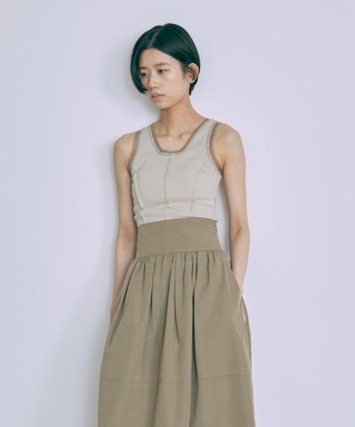 EN NEUME(エンノイム)の「Tulle Piping Tank Top(タンクトップ・レディース・ブラック/オフホワイト/ベージュ・FREE)」の19枚目の写真