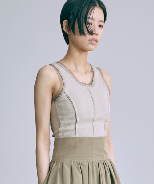 EN NEUME(エンノイム)の「Tulle Piping Tank Top(タンクトップ・レディース・ブラック/オフホワイト/ベージュ・FREE)」の16枚目の写真