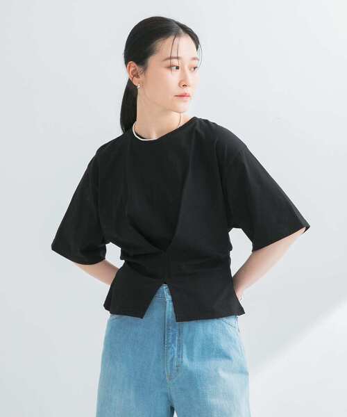 URBAN RESEARCH（アーバンリサーチ）の「ウエストタックデザインカットソー（Tシャツ/カットソー・レディース・ブラック/オフホワイト・FREE）」の4枚目の写真