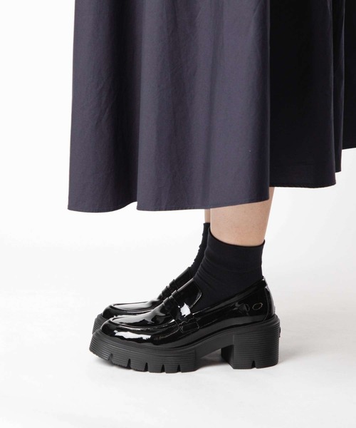 セール】STUART WEITZMAN SOHO LOAFER IN PATENT スチュアート