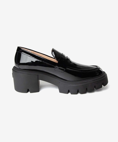 STUART WEITZMAN(スチュアートワイツマン)の「STUART WEITZMAN SOHO LOAFER IN PATENT スチュアート・ワイツマン ソーホー パテント ローファー(ローファー・レディース・ブラック・35/35.5/36/36.5/37/37.5/38)」の13枚目の写真