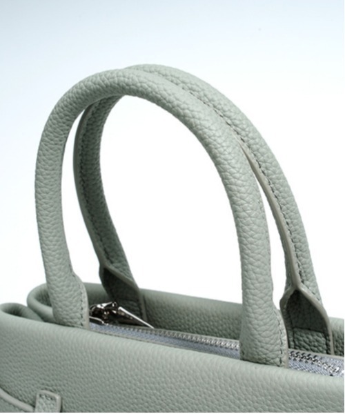 NiiNa(ニーナ)の「【 NiiNa / ニーナ 】高品質牛革 2way ラグジュアリー ハンドバッグ(ハンドバッグ・レディース・カーキ/ブラウン/ホワイト/ブラック/ピンク/グリーン・FREE)」の22枚目の写真