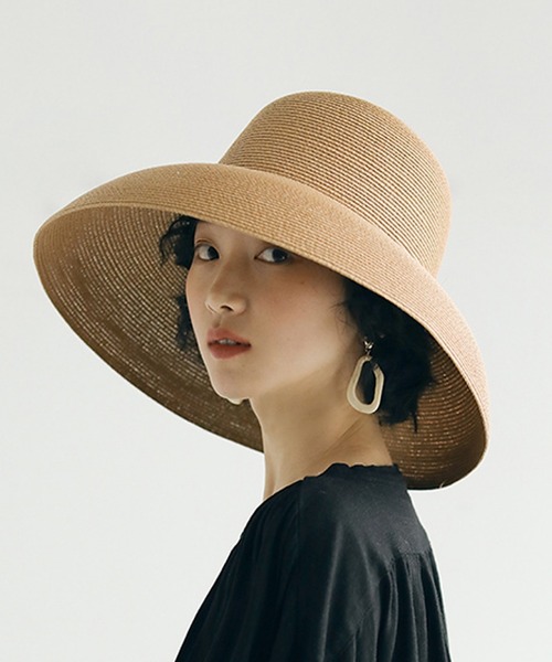 TONE SELECT GOODS(トーンセレクトグッズ)の「pur chouchou/つば広 シンプル 麦わら帽子 P4463(ハット・レディース・ブラウン/ブラック・FREE)」の4枚目の写真