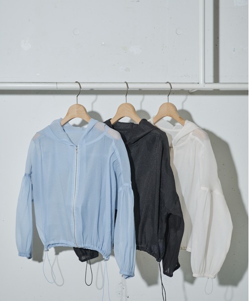 Shelly island（シェリーアイランド）の「フード付きシアーオーガンザブルゾン（ブルゾン・レディース・ライトブルー/ブラック/ホワイト・FREE）」の5枚目の写真